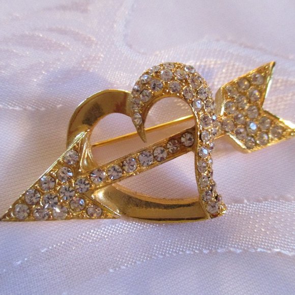 GOLD CRYSTAL RHINESTONE HEART/ARROW BROOCH - Picture 4 of 7